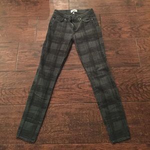 Paige Verdugo Ultra Skinny Jeans No wear and tear